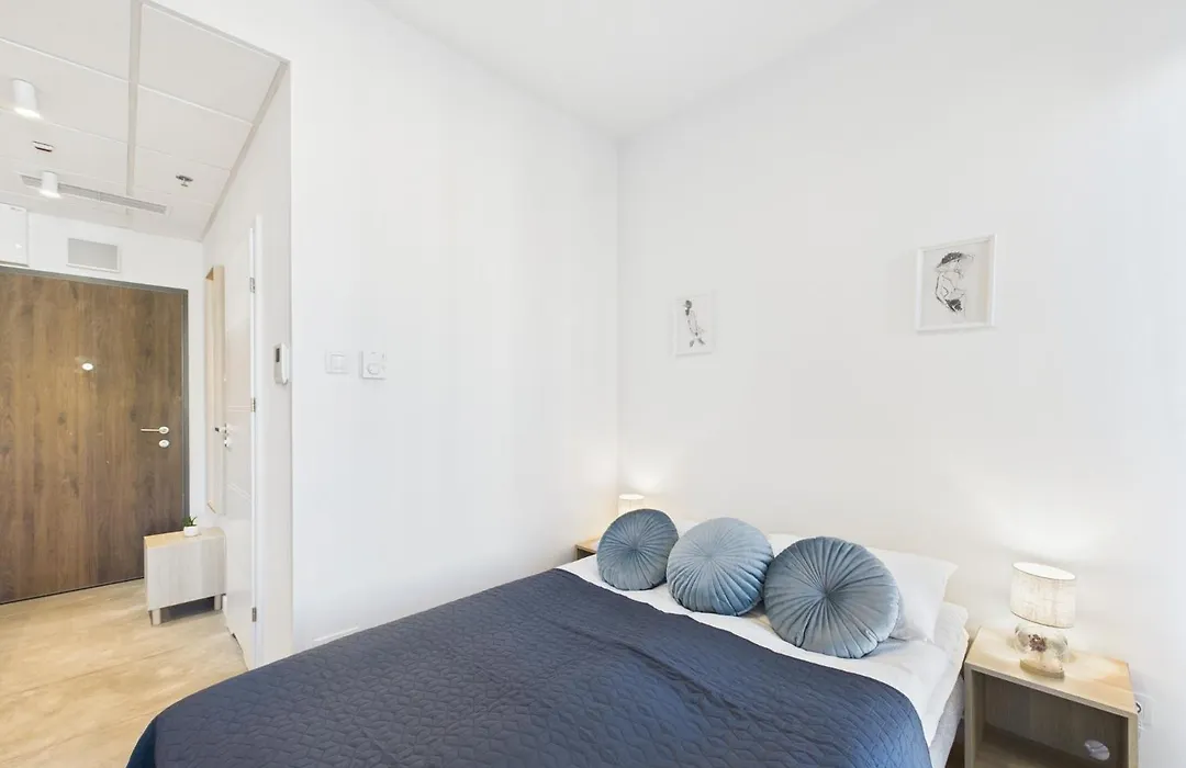 Wola Business Studios Kasprzaka by Noclegi Renters-1