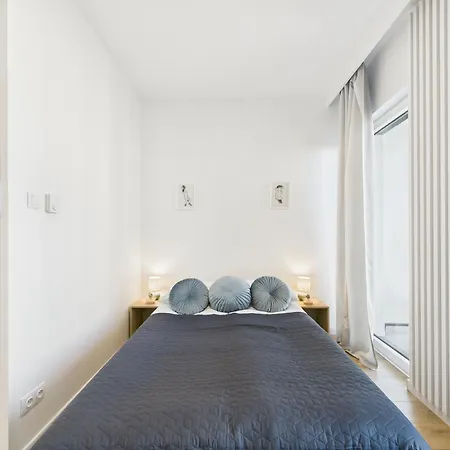 Wola Business Studios Kasprzaka by Noclegi Renters-2